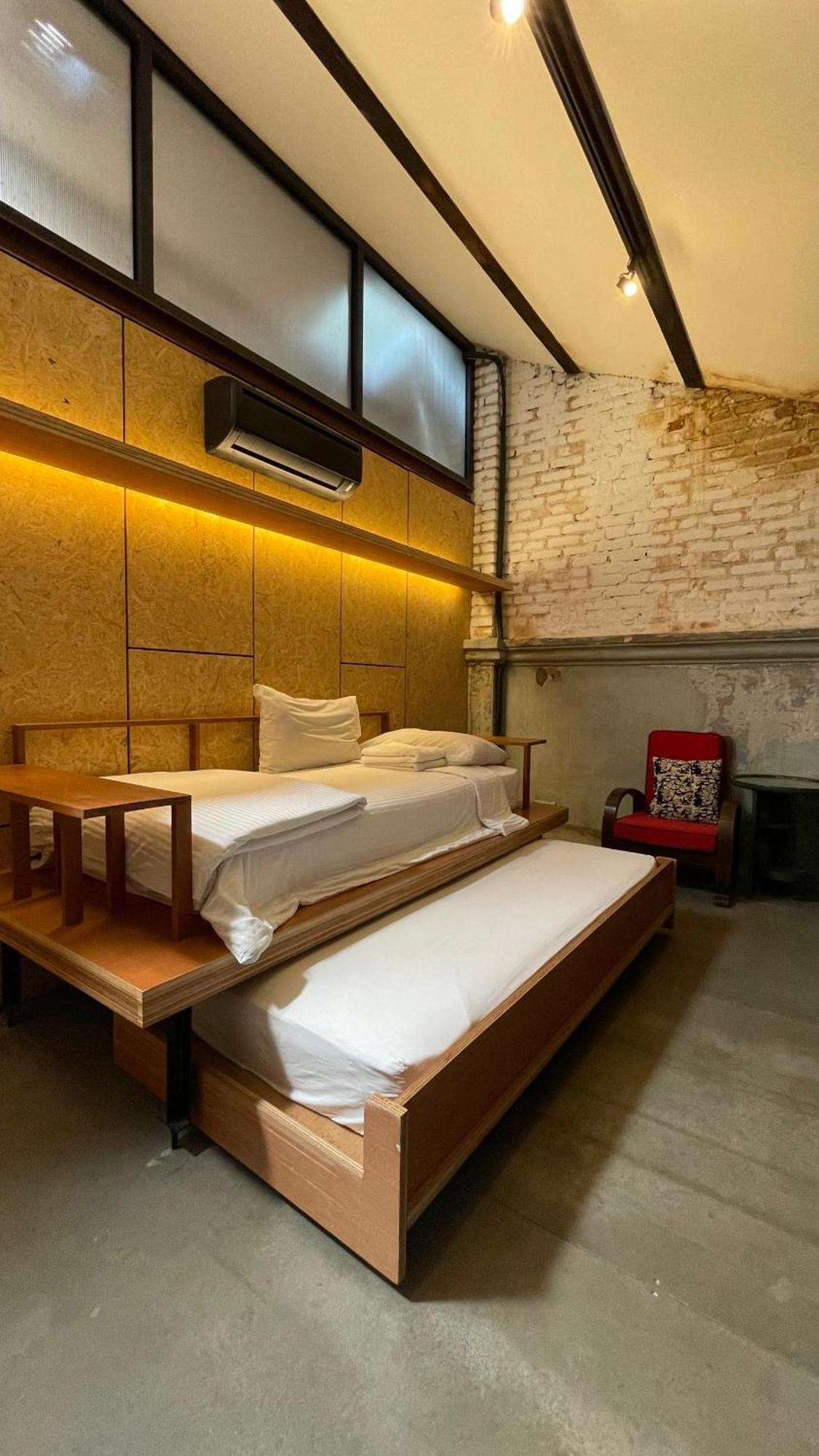 Belakang Kong Heng Ipoh Hotel 외부 사진