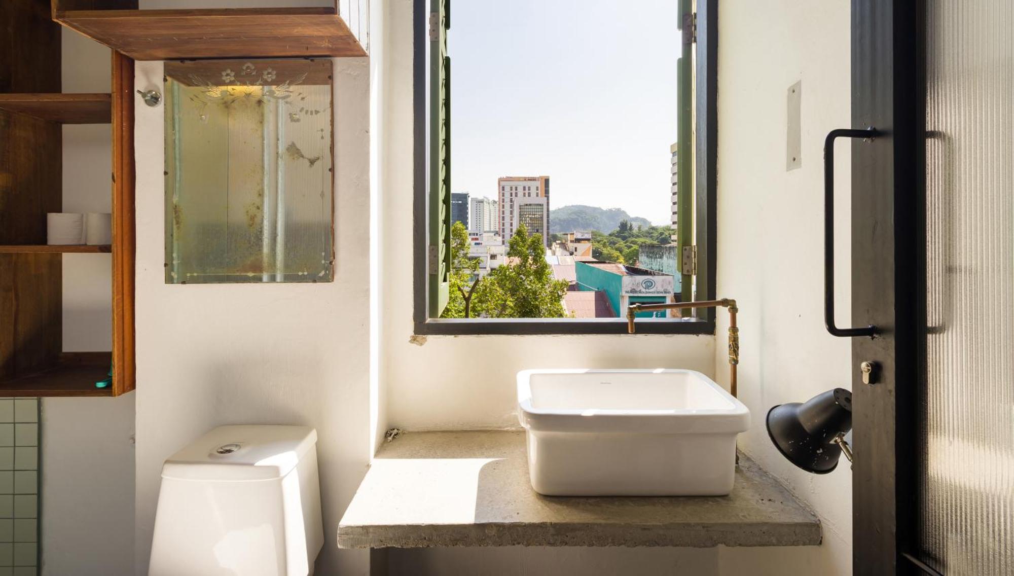 Belakang Kong Heng Ipoh Hotel 외부 사진