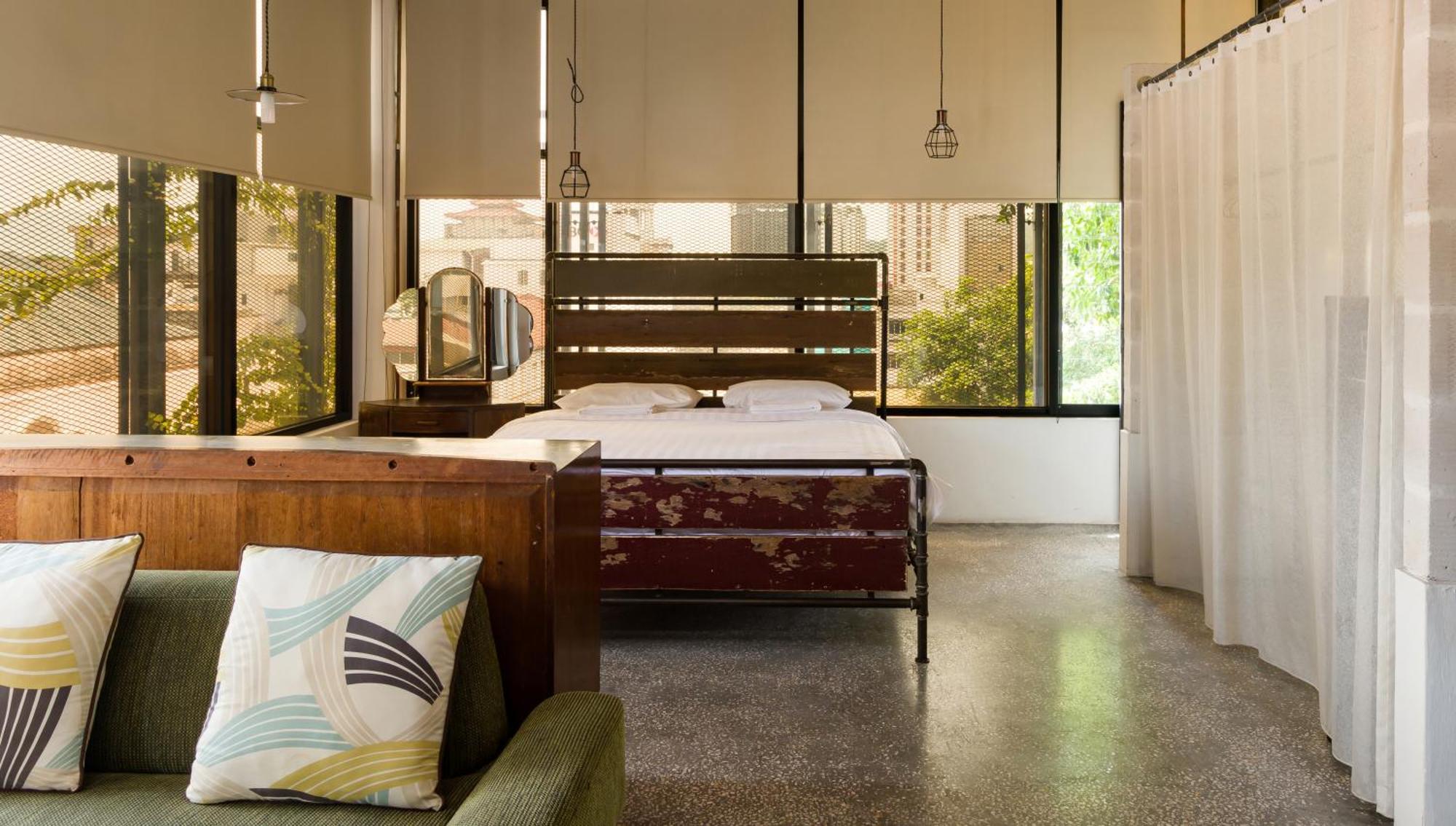Belakang Kong Heng Ipoh Hotel 외부 사진