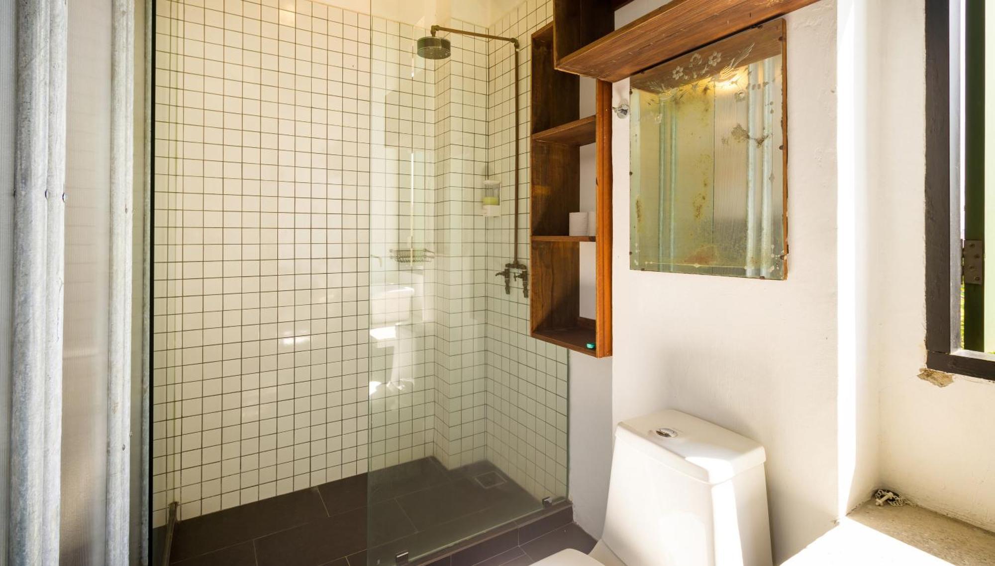 Belakang Kong Heng Ipoh Hotel 외부 사진