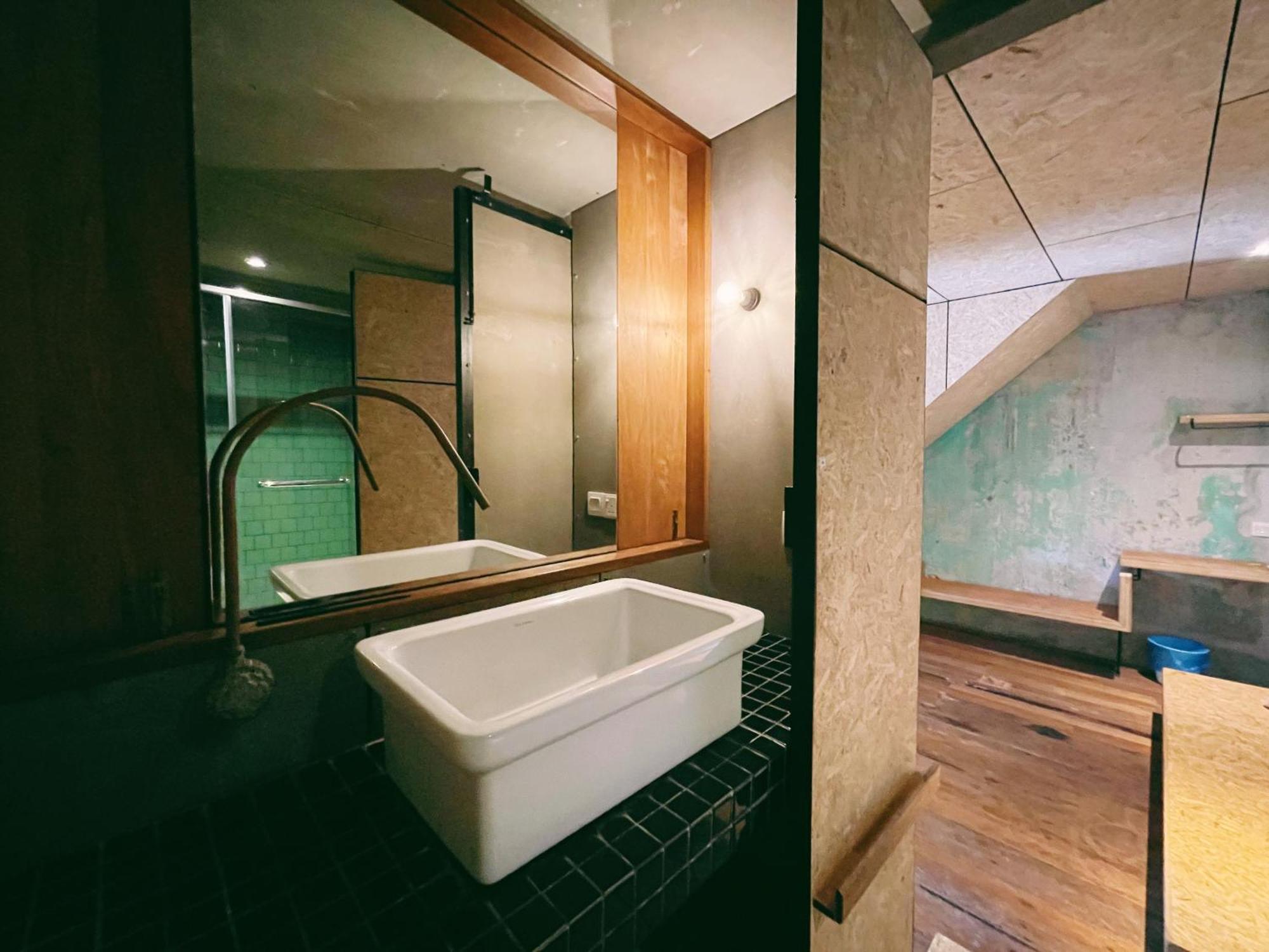 Belakang Kong Heng Ipoh Hotel 외부 사진